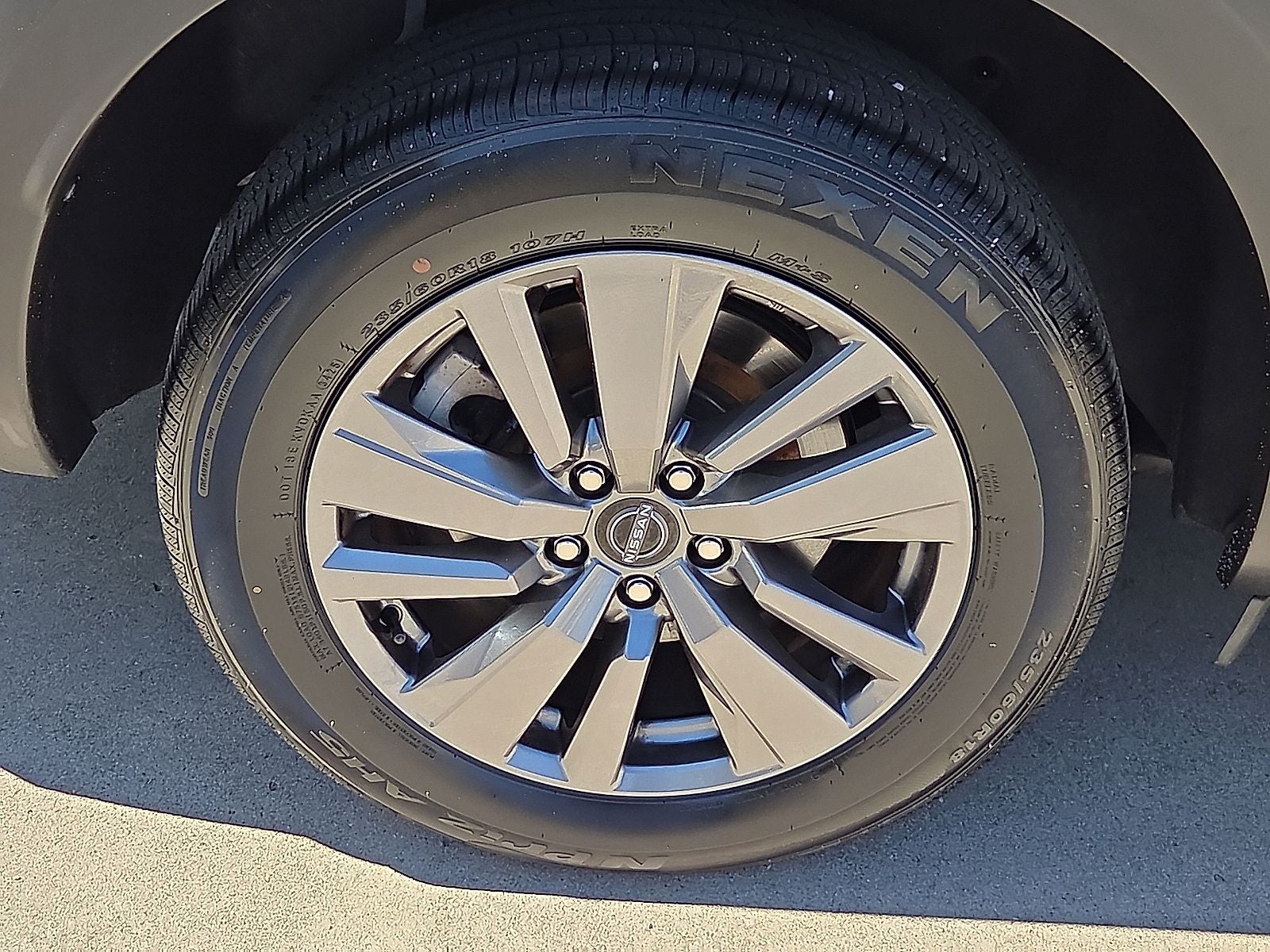 2024 Nissan Pathfinder SV FWD