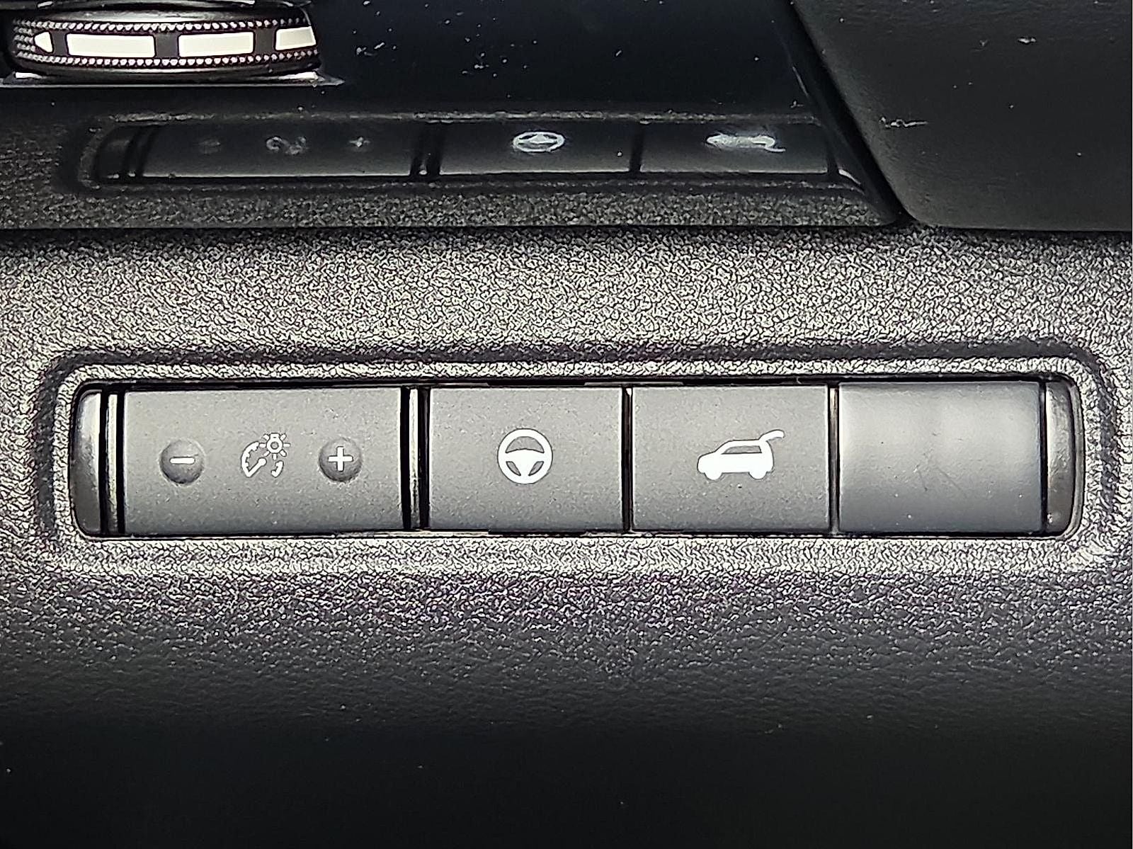 2025 Nissan Pathfinder SV FWD