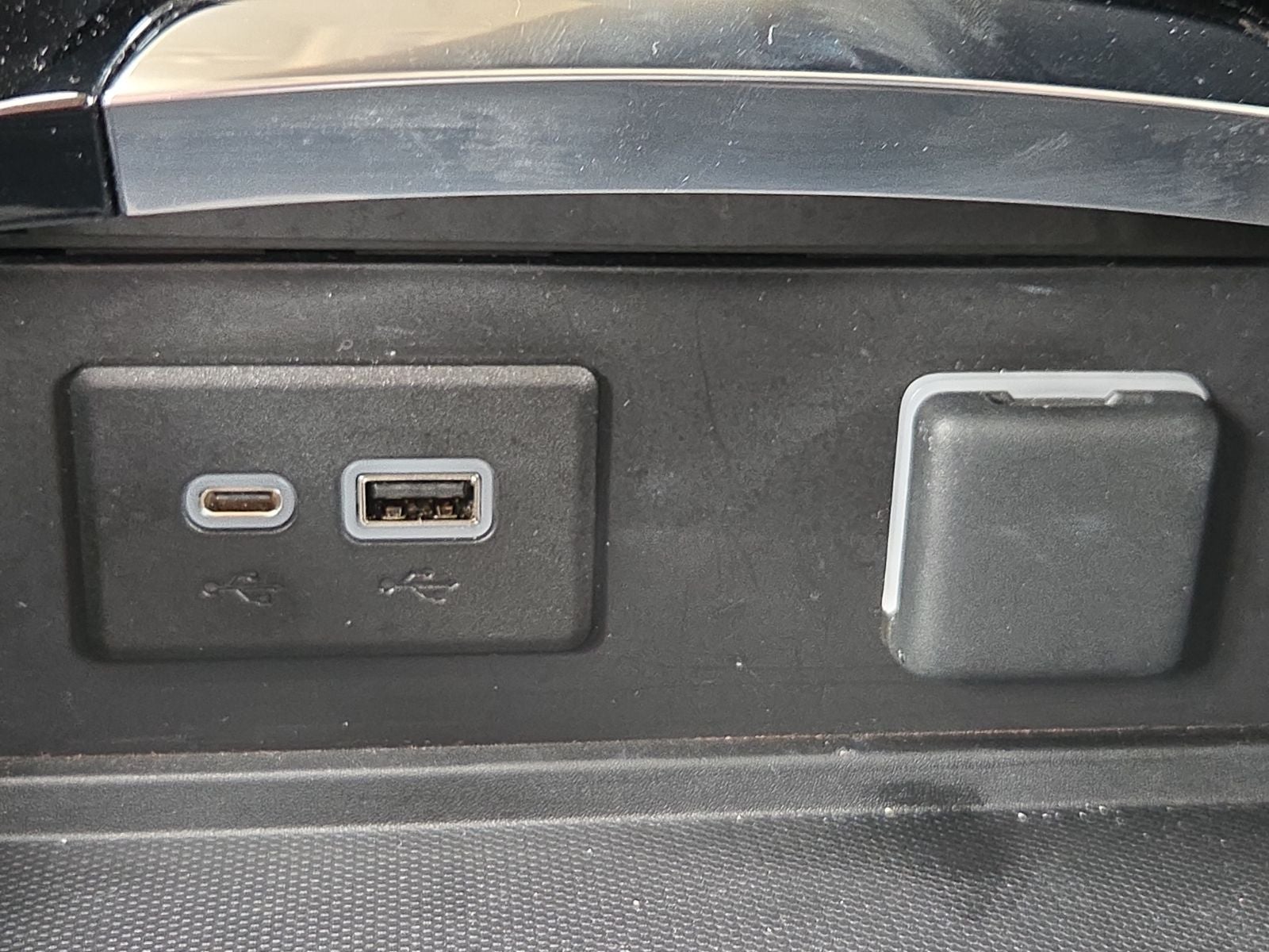 2023 Buick Envision Essence AWD