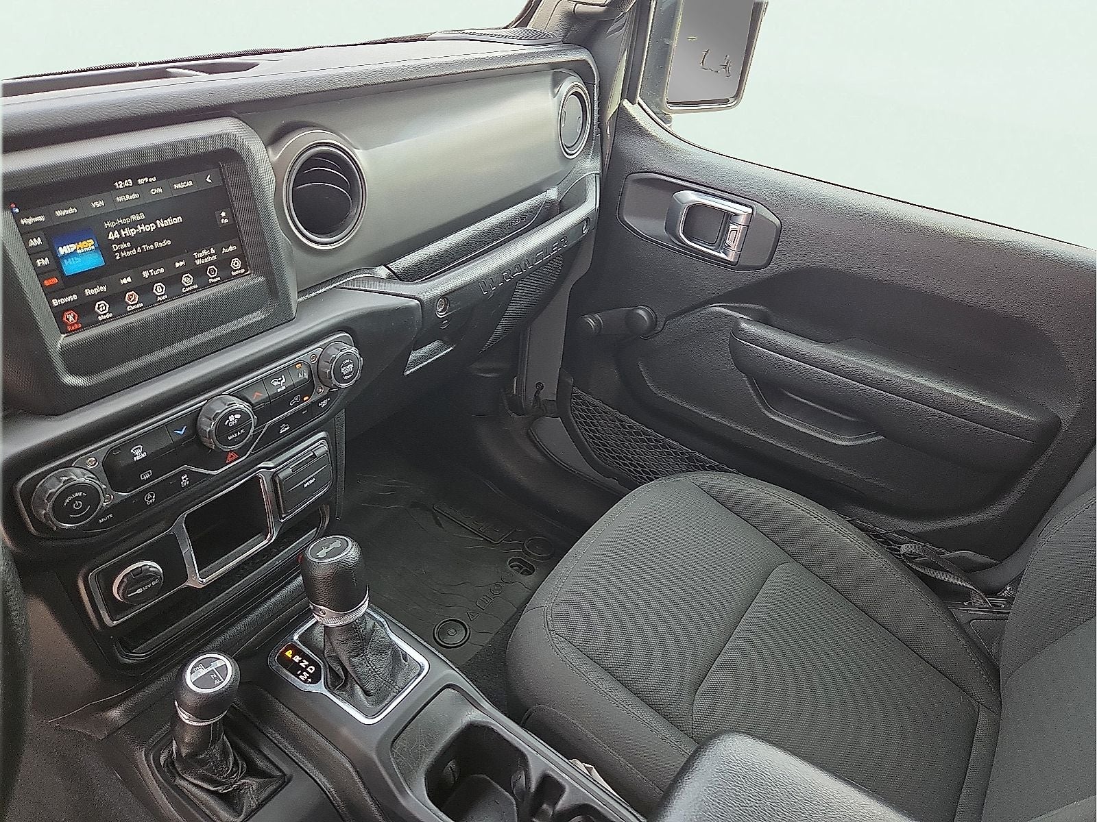 2022 Jeep Wrangler Willys