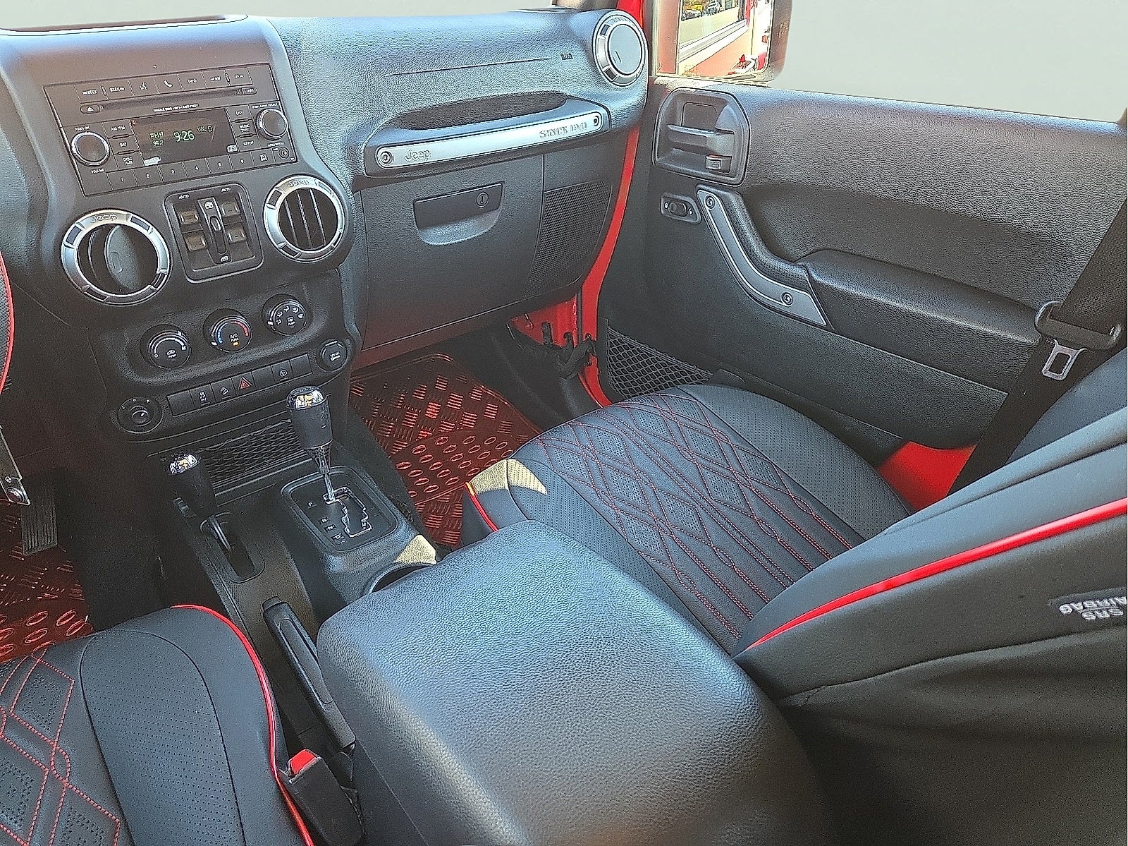 2018 Jeep Wrangler JK Unlimited Sahara