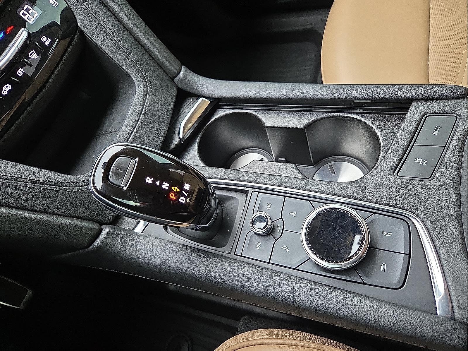 2020 Cadillac XT6 Sport