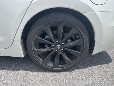 2020 Nissan Maxima SR