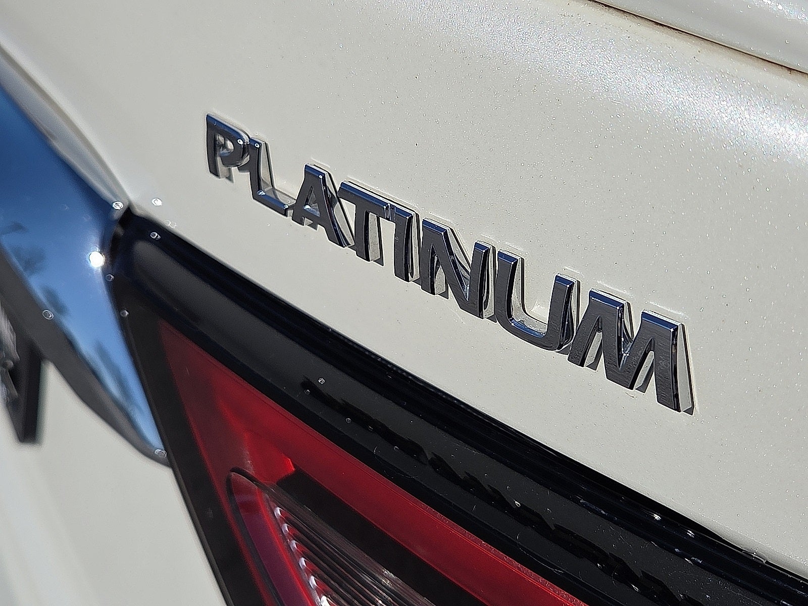 2023 Nissan Maxima Platinum