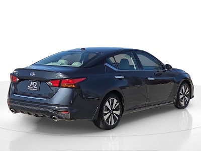 2022 Nissan Altima 2.5 SL