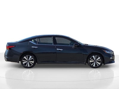 2022 Nissan Altima 2.5 SL