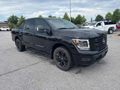 2023 Nissan Titan SV