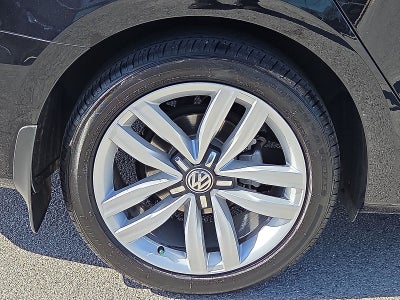 2017 Volkswagen Passat SEL Premium