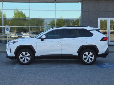 2020 Toyota RAV4 LE