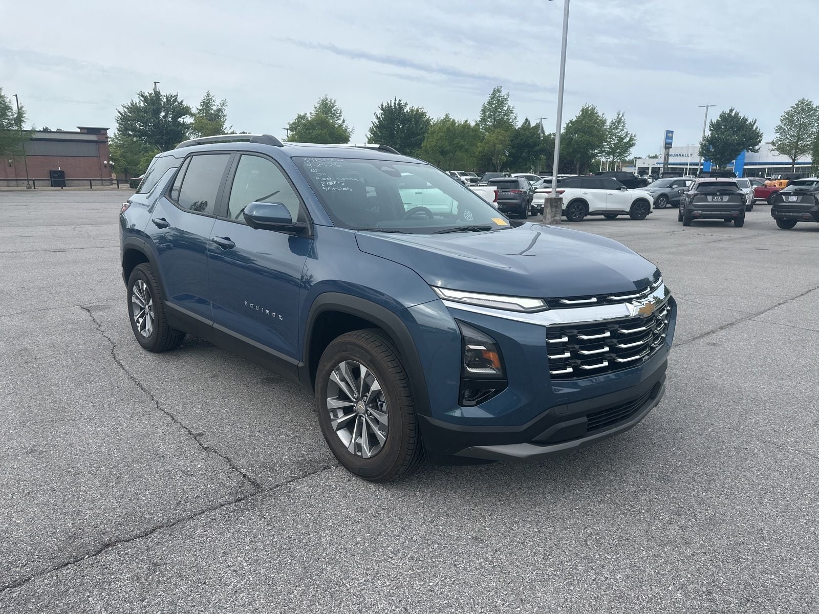 2025 Chevrolet Equinox LT
