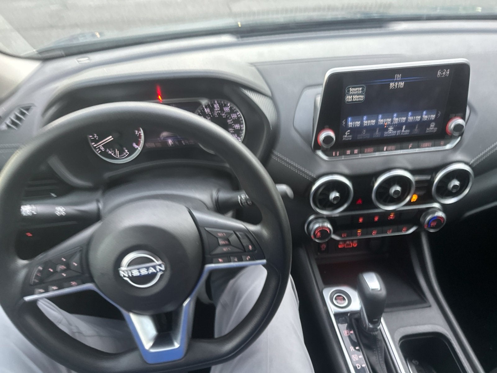 2024 Nissan Sentra SV