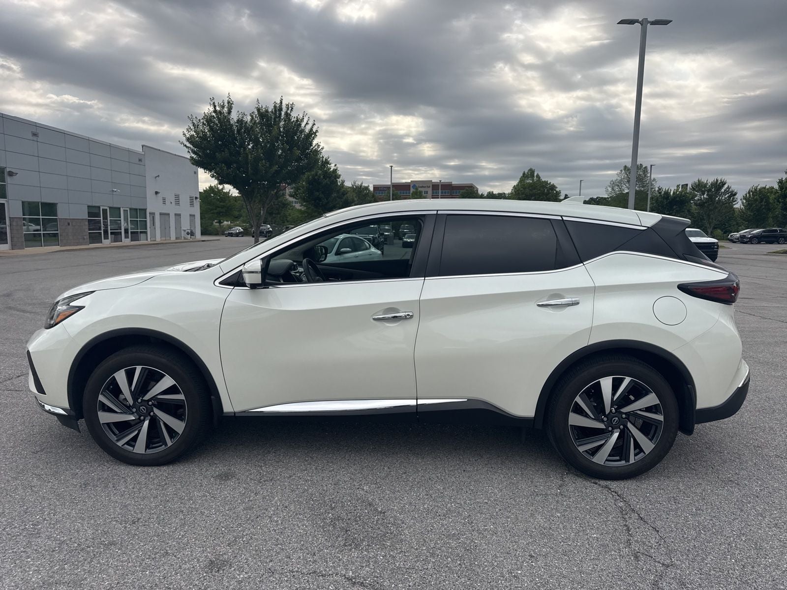 2023 Nissan Murano SL