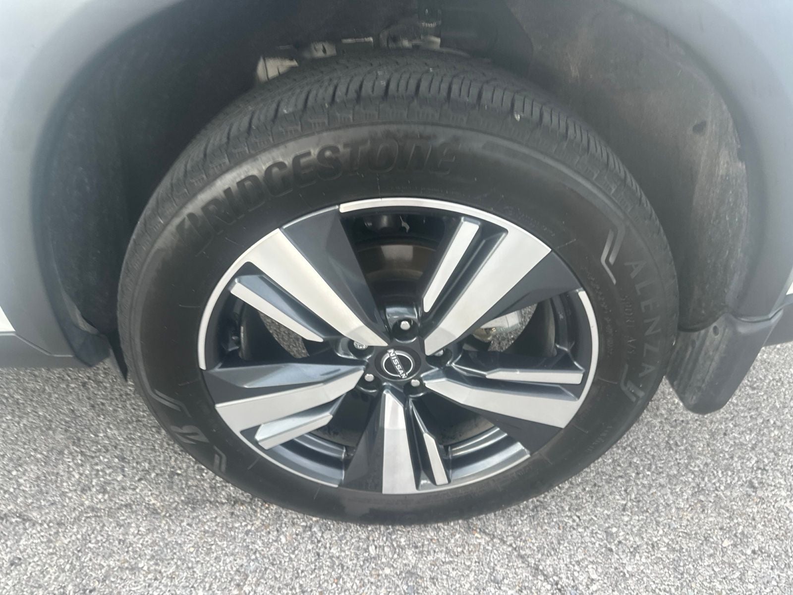 2024 Nissan Rogue SL