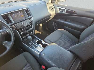 2020 Nissan Pathfinder S