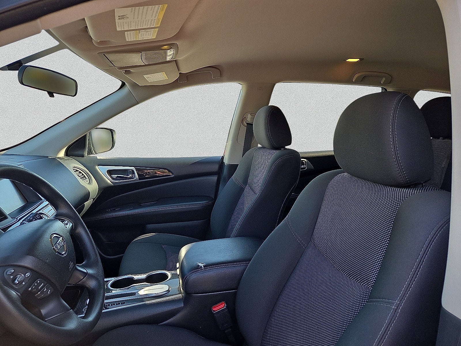 2020 Nissan Pathfinder S