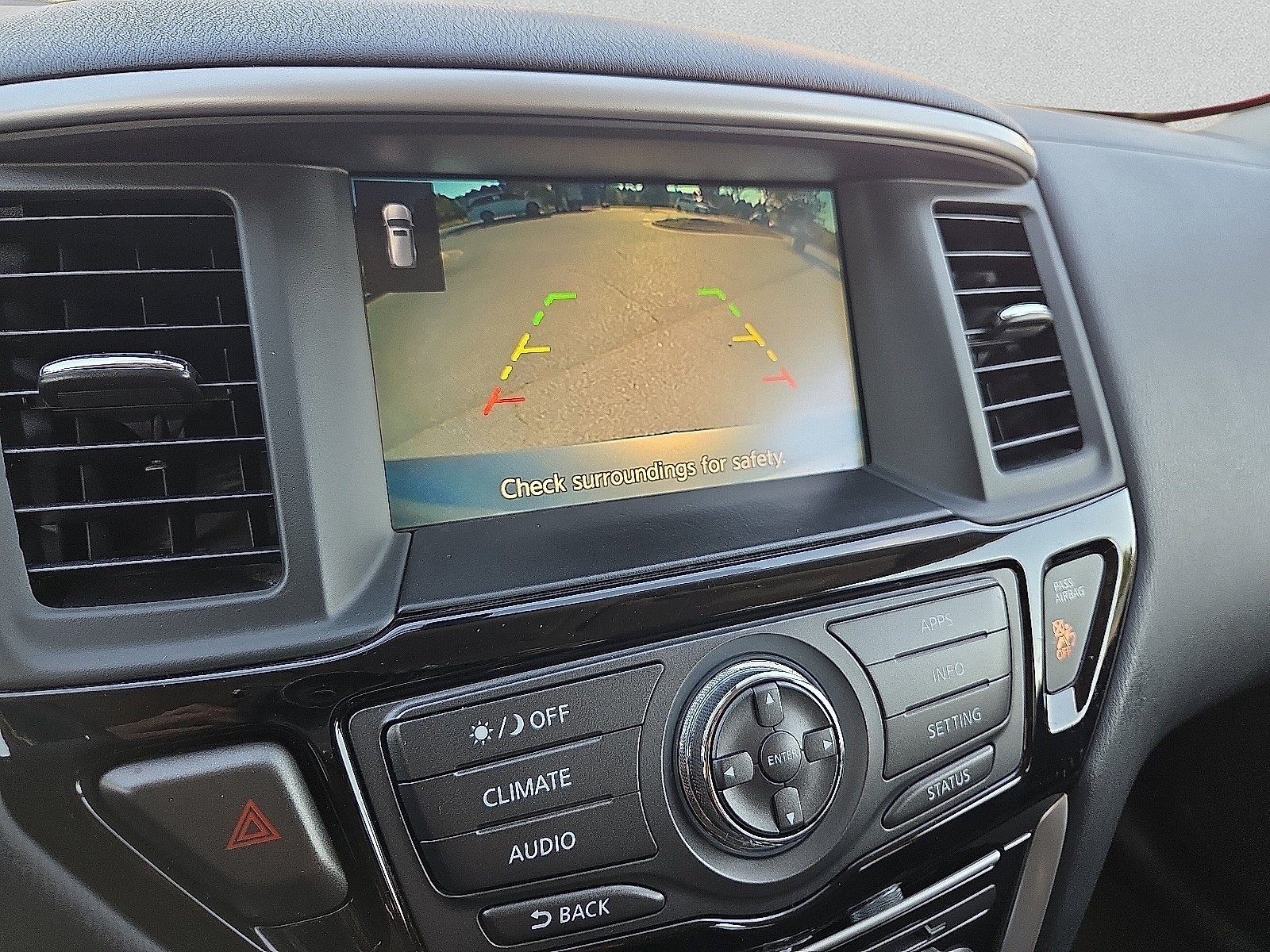 2020 Nissan Pathfinder S