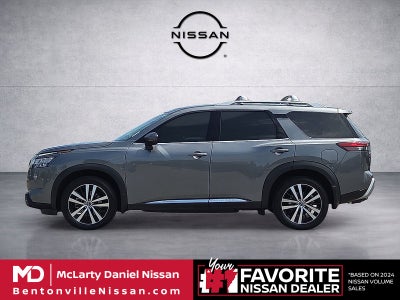 2024 Nissan Pathfinder Platinum