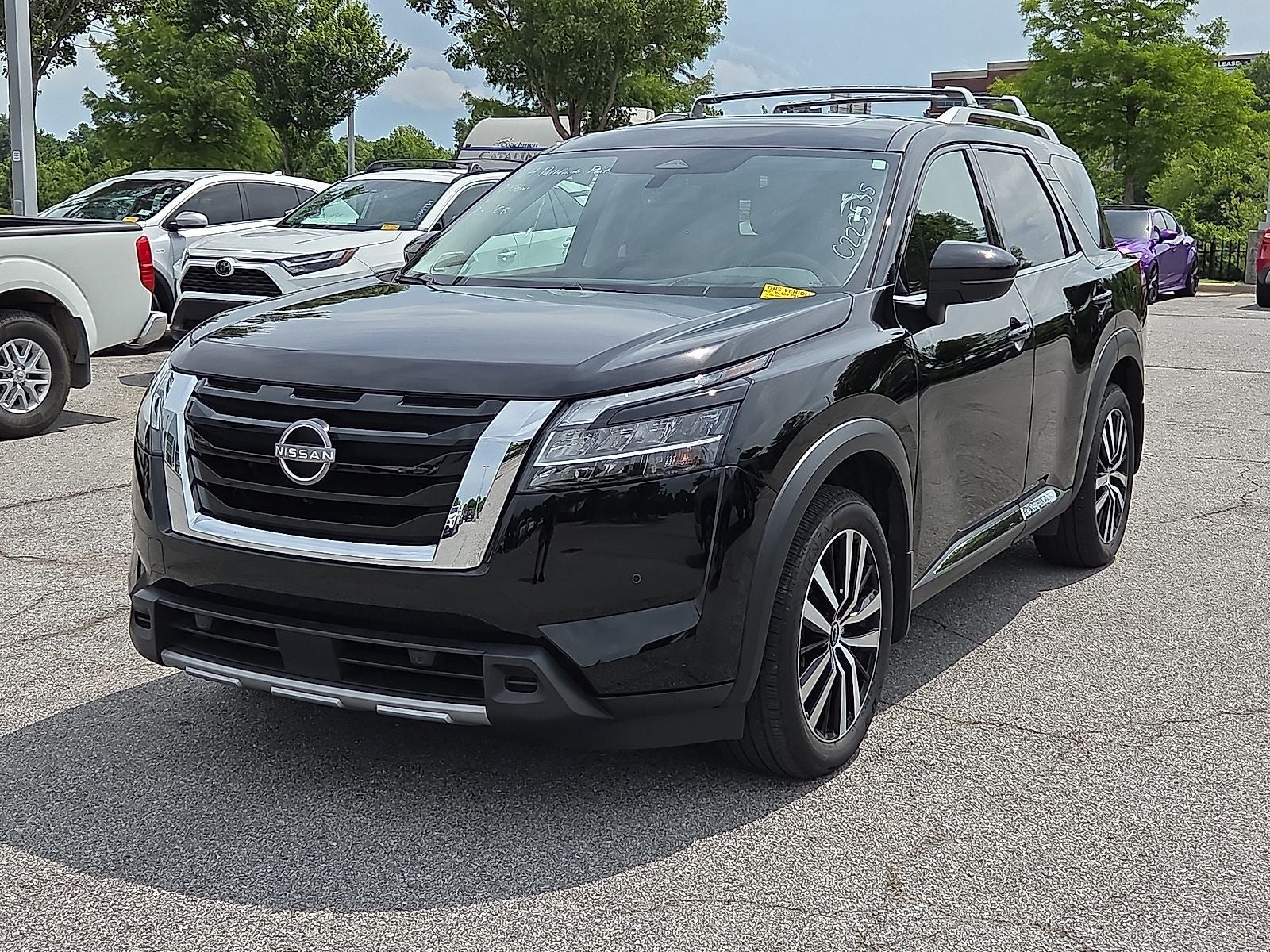 2024 Nissan Pathfinder Platinum