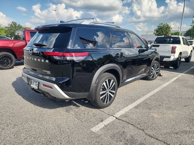 2024 Nissan Pathfinder Platinum