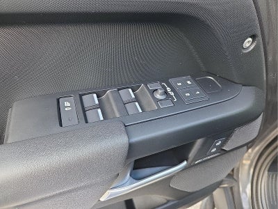 2025 Land Rover Defender 110 S